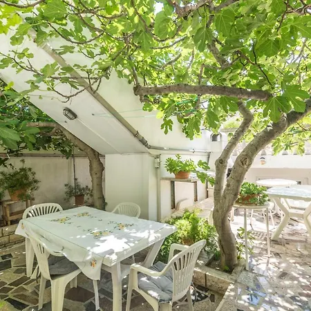 Apartman Tina Pag Town