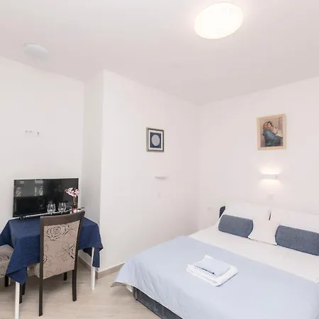 Apartament Tina Sea ?view