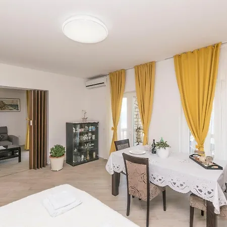 Apartament Tina Sea ?view *