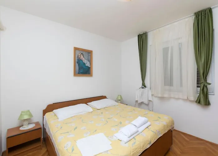 Apartament Tina Pag Town