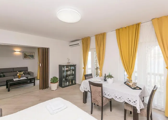 Apartament Tina *