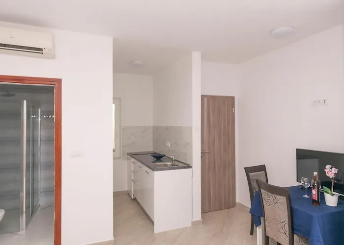 Apartament Tina