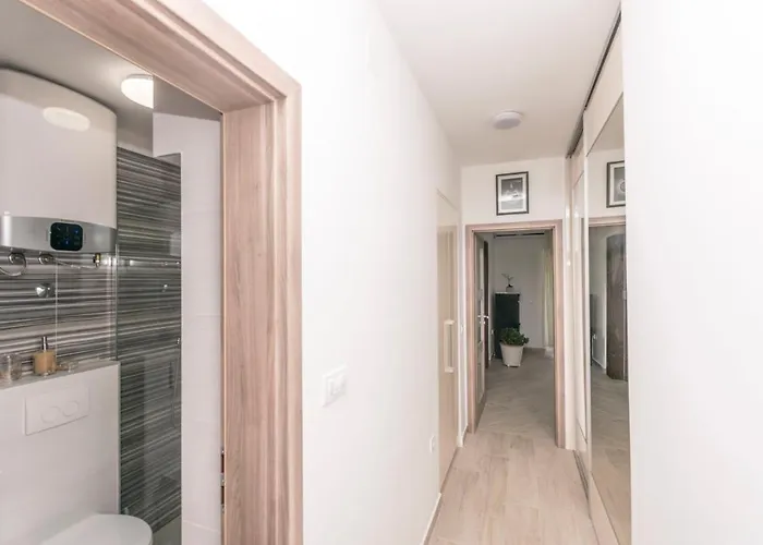 Tina Apartament Pag Town